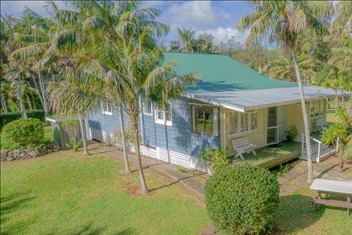 Birdwatchers Cottage-One Bedroom 2